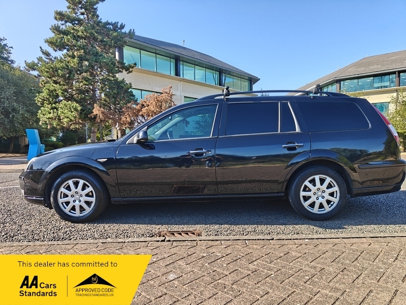 Ford Mondeo 2.0 Titanium Estate Black #4