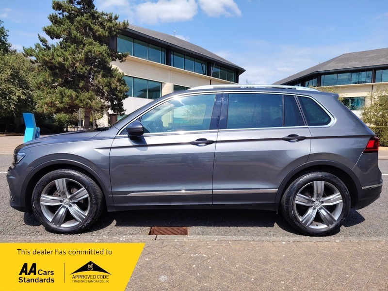 Volkswagen Tiguan 2.0 Tdi Bluemotion Tech Grey #4