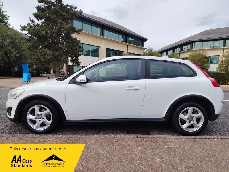 Volvo C30 1.6 S Sports Coupe White #4