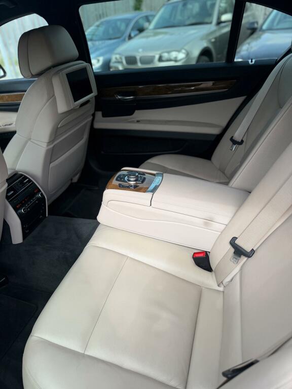 BMW 7 Series 3.0 730Ld Se Saloon Euro 5 245 Ps Black #15