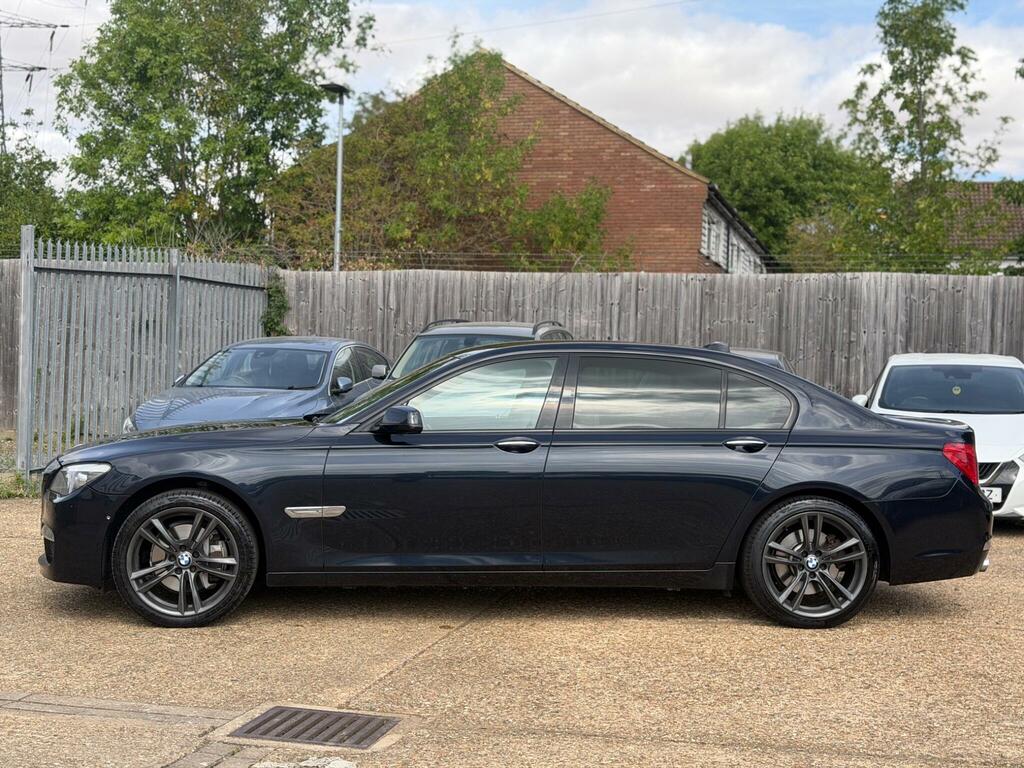 BMW 7 Series M Sport Black #4