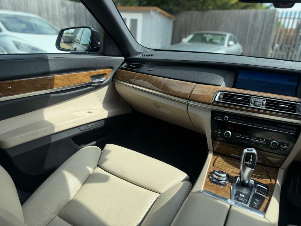 BMW 7 Series 3.0 730Ld Se Saloon Euro 5 245 Ps Black #26