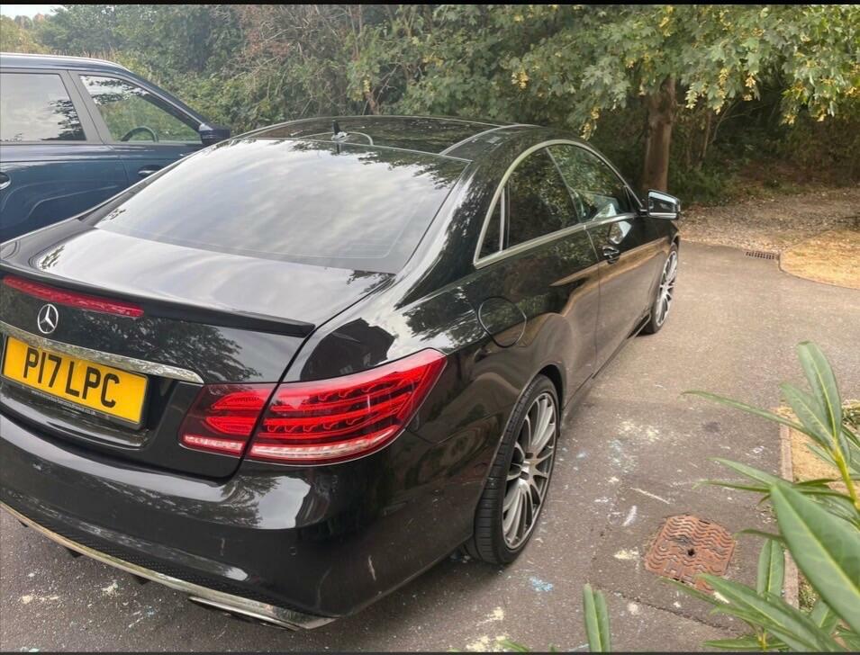 Mercedes-Benz E Class Amg Sport Black #4