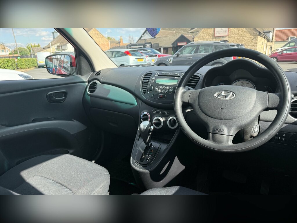 Hyundai I10 1.2 Comfort Black #12