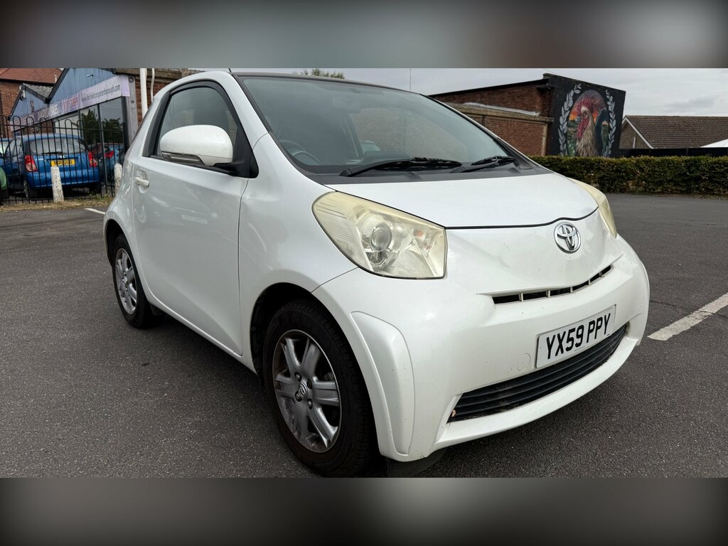 Toyota IQ 1.0 Vvt-i Hatchback Euro 4 68 B White