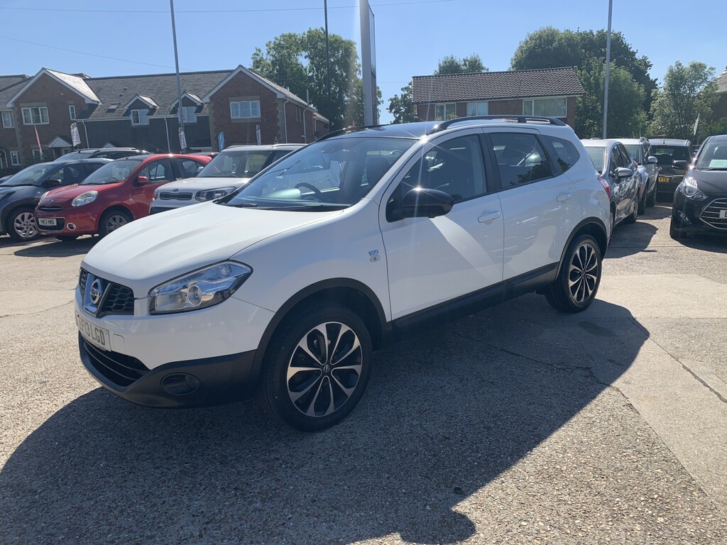 Nissan Qashqai+2 1.6 360 White #4