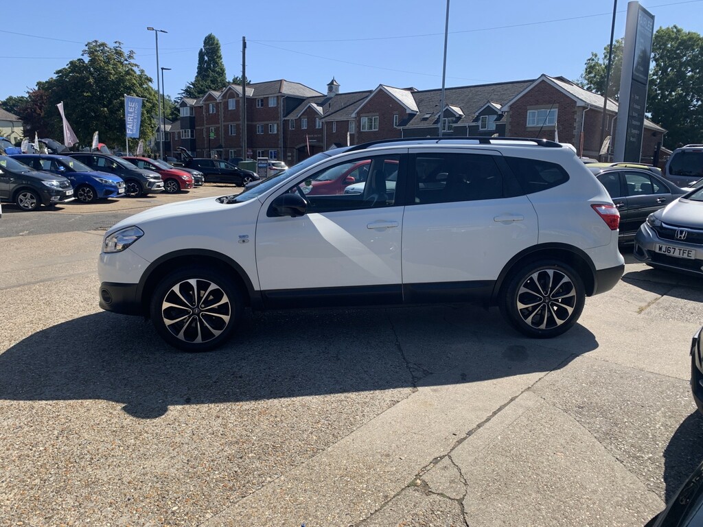 Nissan Qashqai+2 1.6 360 White #5