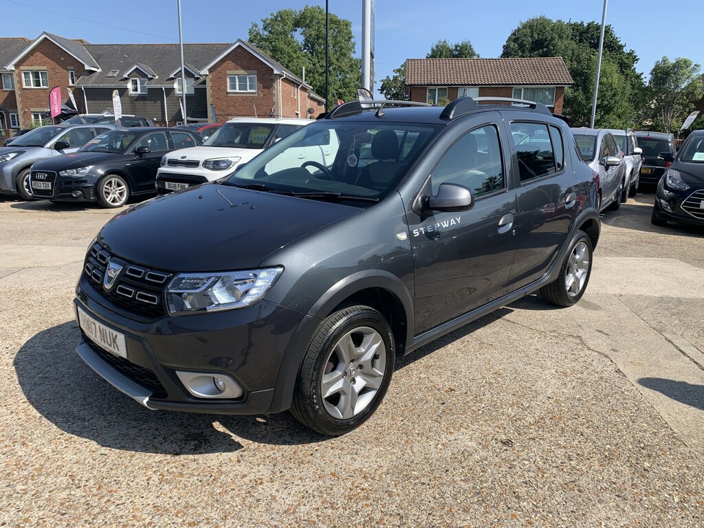 Dacia Sandero Stepway Hatchback 0.9 Stepway Laureate Tce 90 2017 Grey #4
