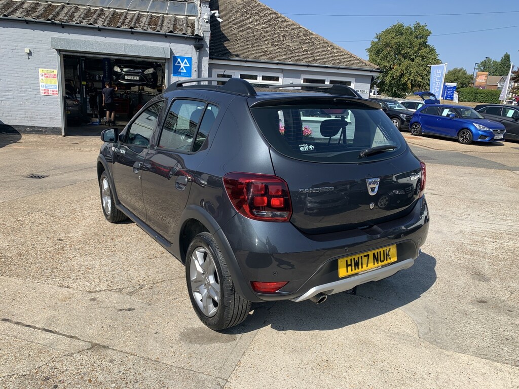 Dacia Sandero Stepway Hatchback 0.9 Stepway Laureate Tce 90 2017 Grey #6
