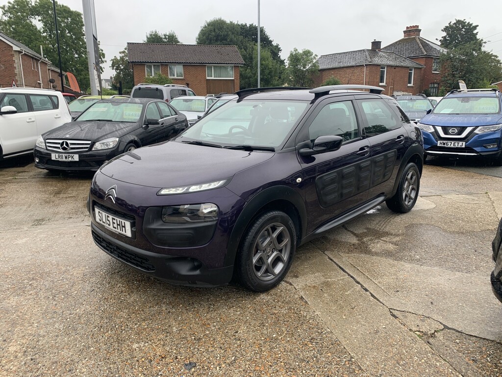 Citroen C4 Cactus Hatchback 1.6 Bluehdi Feel 2015 Purple #4