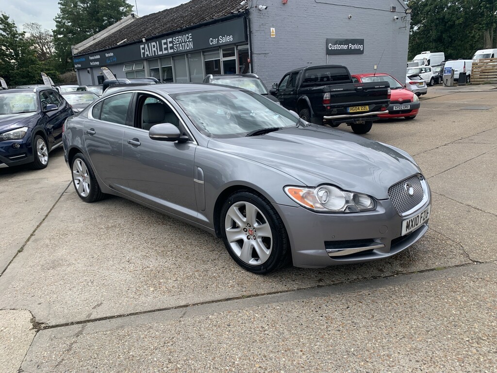 Jaguar XF Saloon 3.0 V6 Premium Luxury 2010 Grey #2