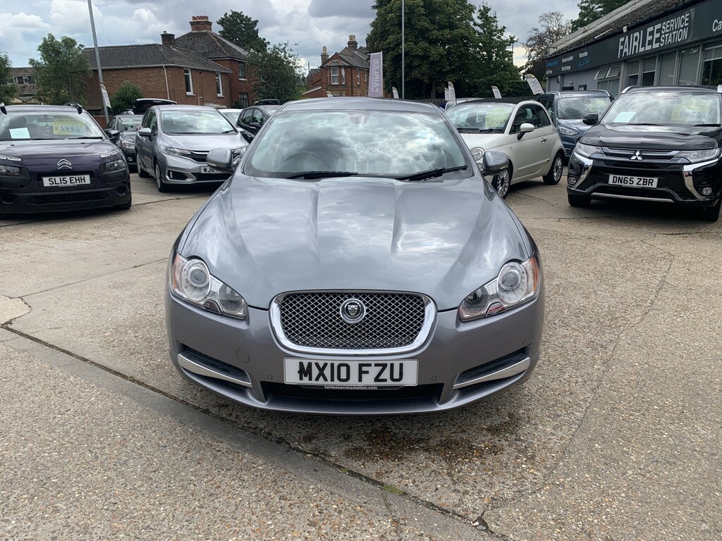 Jaguar XF Saloon 3.0 V6 Premium Luxury 2010 Grey #3