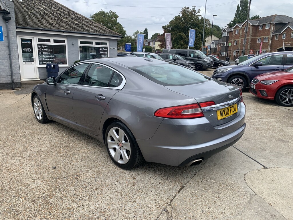 Jaguar XF Saloon 3.0 V6 Premium Luxury 2010 Grey #5