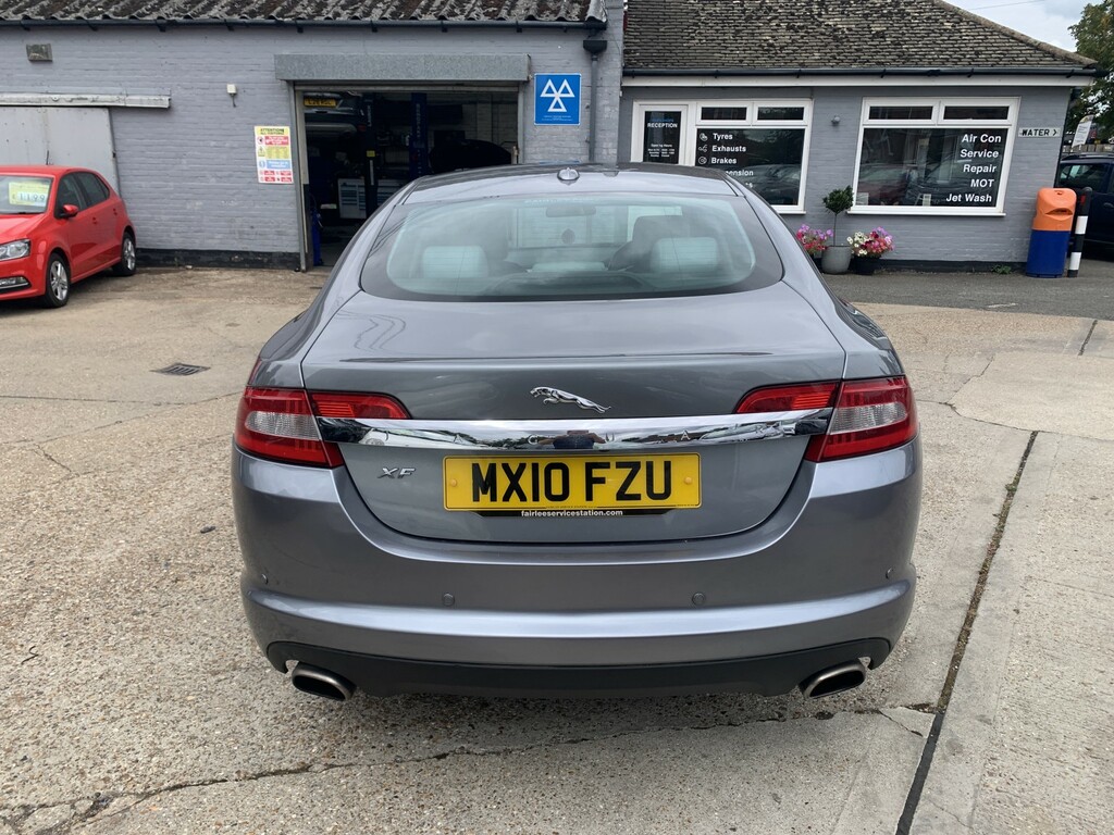 Jaguar XF Saloon 3.0 V6 Premium Luxury 2010 Grey #6