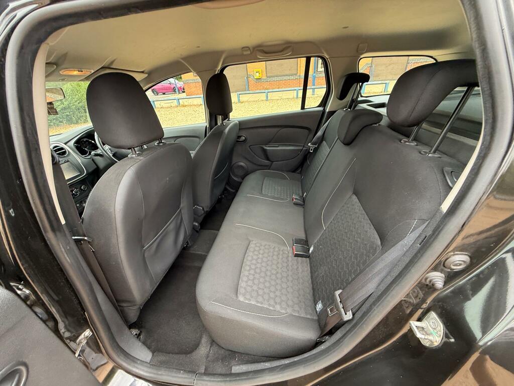 Dacia Logan Estate 0.9 Laureate Tce 90 2015 White #22