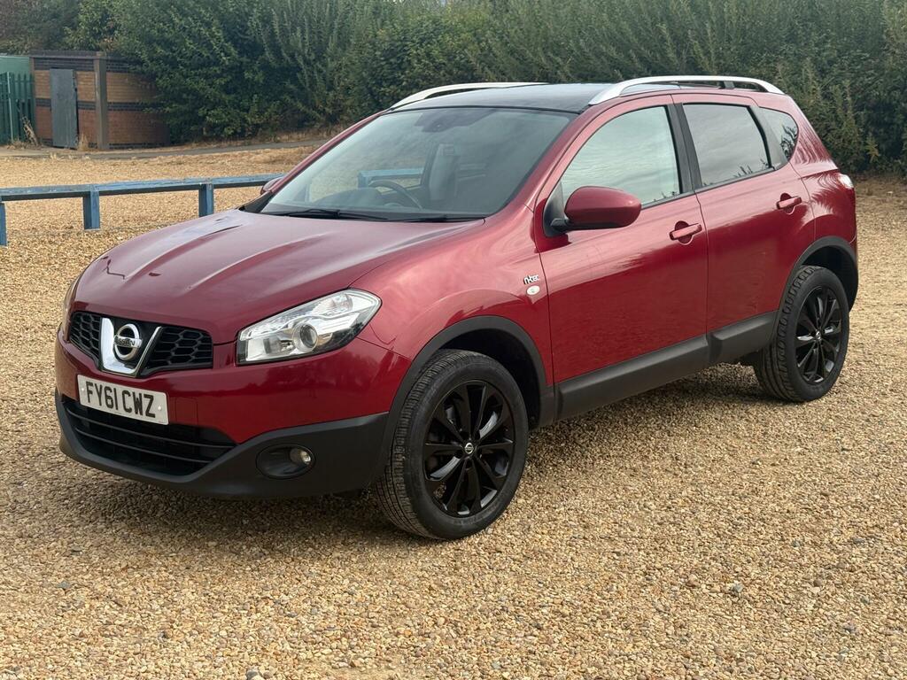 Nissan Qashqai N-tec Red #3