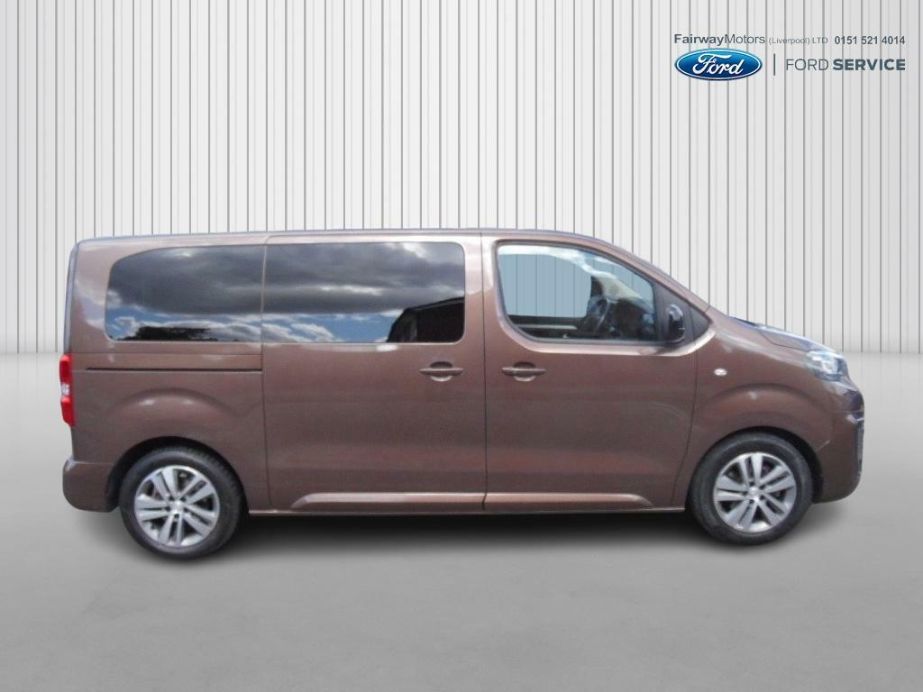 Peugeot Traveller Business Vip Brown #2
