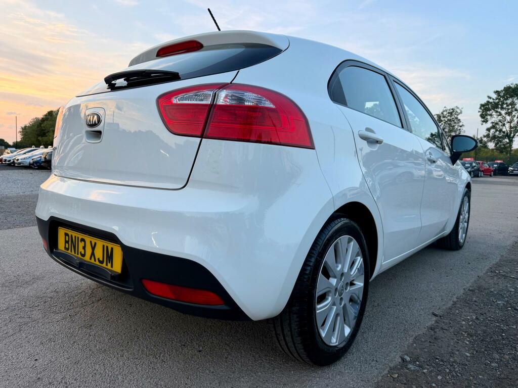 Kia RIO 1.25 2 Hatchback Euro 5 84 Bhp Blue #18