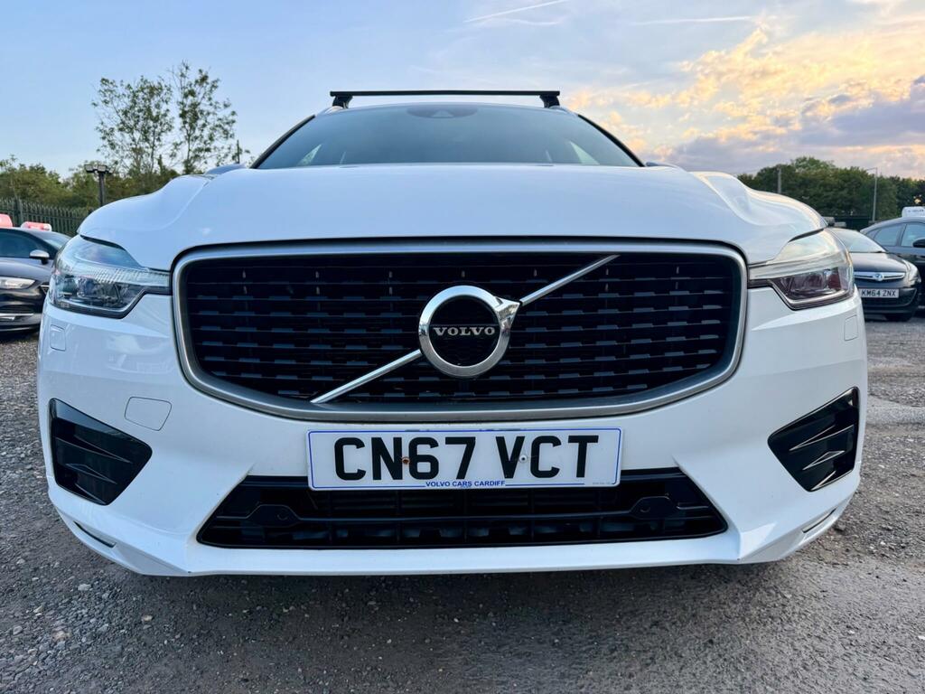 Volvo XC60 R-design White #2