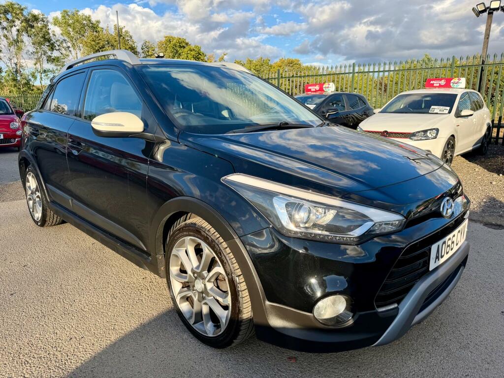 Hyundai I20 Active Black #6
