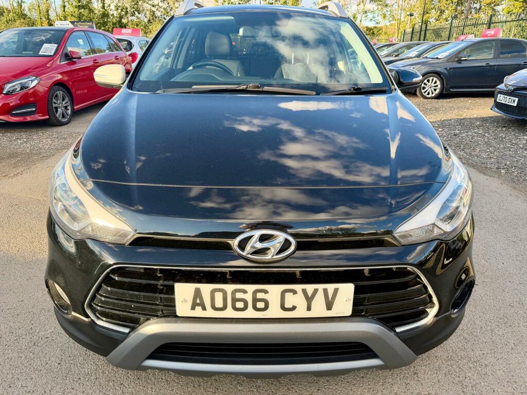 Hyundai I20 Active Black #3