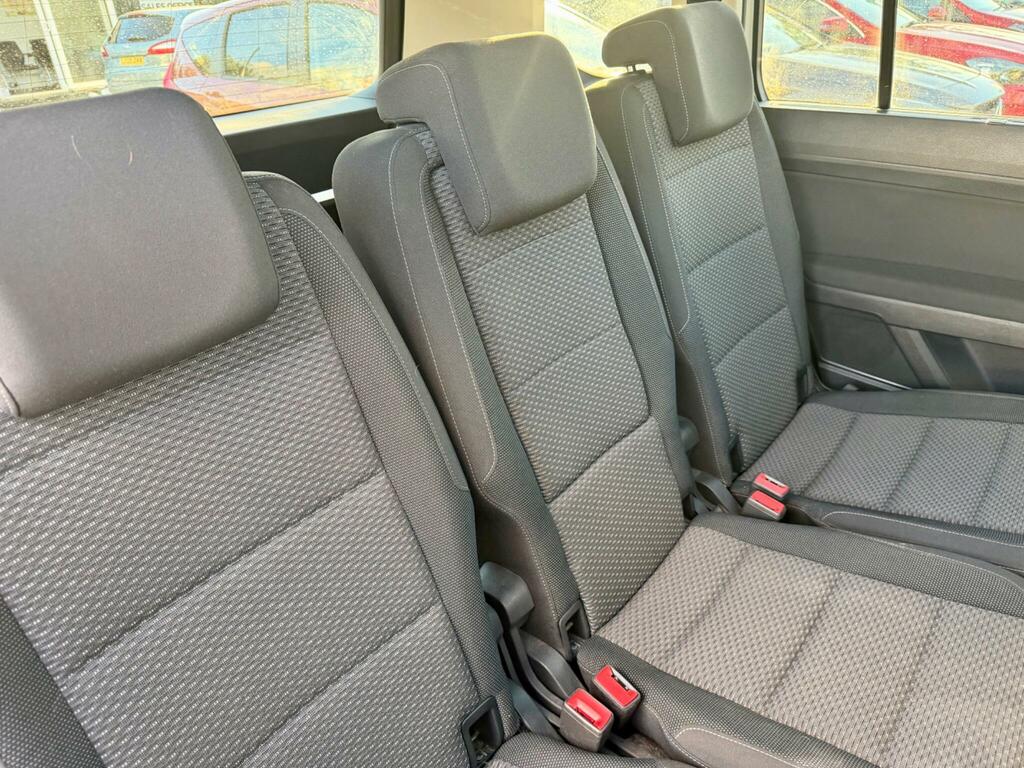 Volkswagen Touran Mpv Black #34