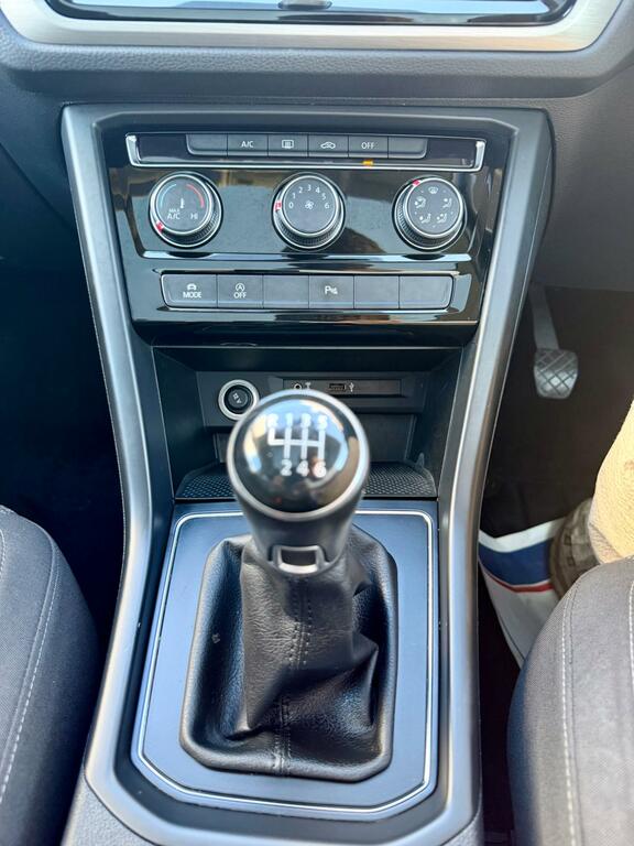 Volkswagen Touran Mpv Black #23