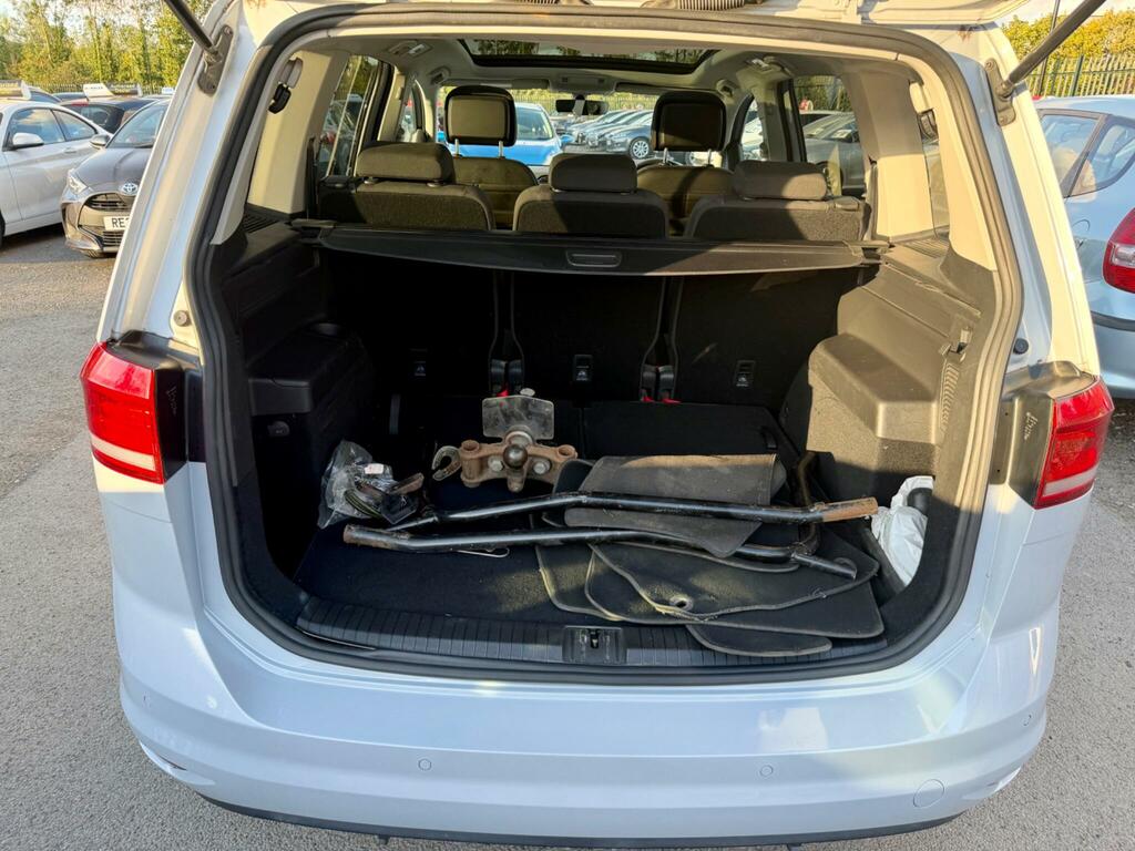 Volkswagen Touran Mpv Black #56