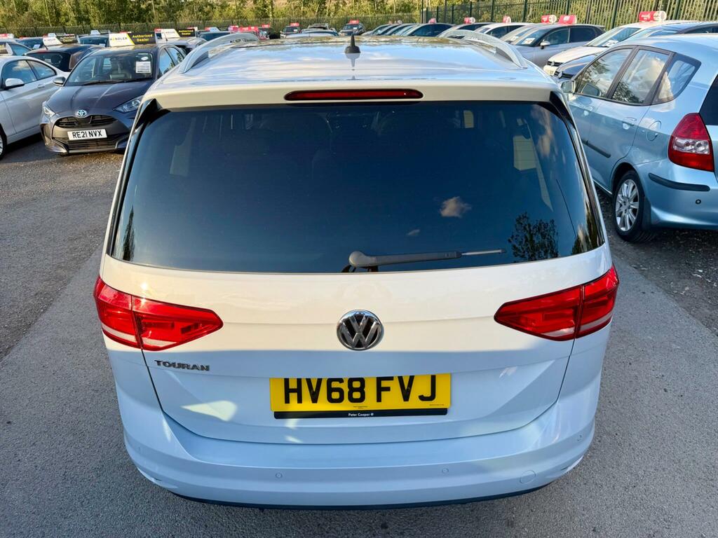 Volkswagen Touran Mpv Black #14