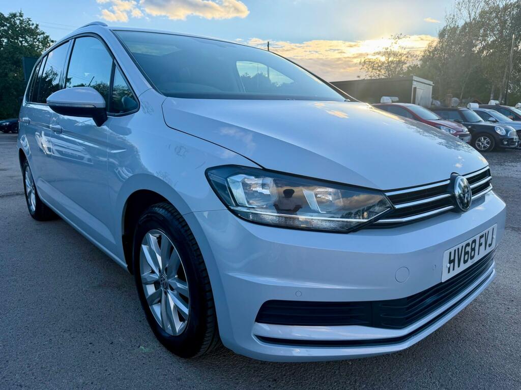 Volkswagen Touran Se Family Silver