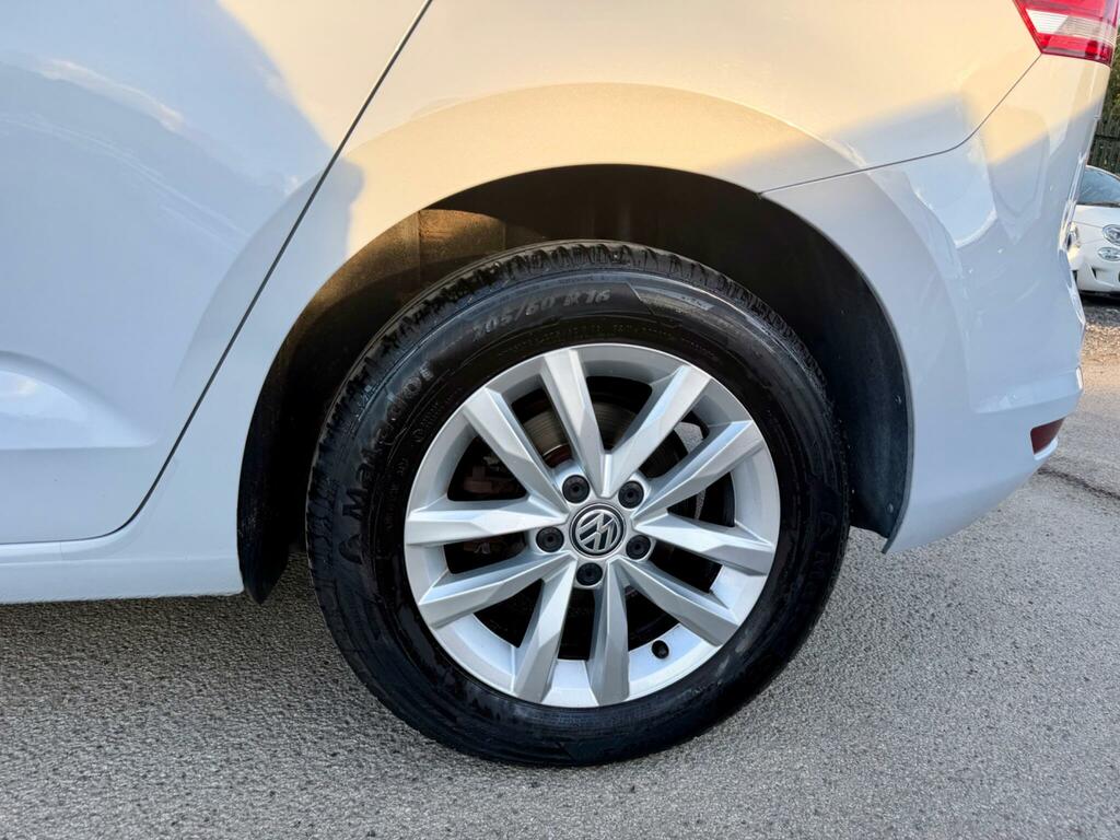 Volkswagen Touran Mpv Black #41