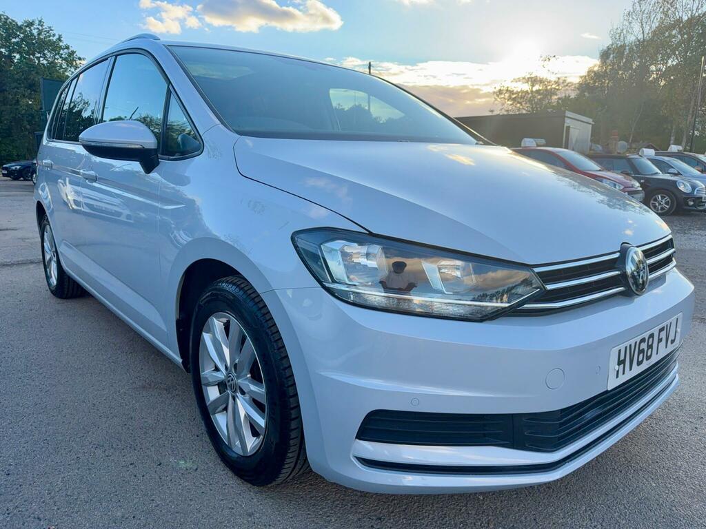Volkswagen Touran Mpv Black #7