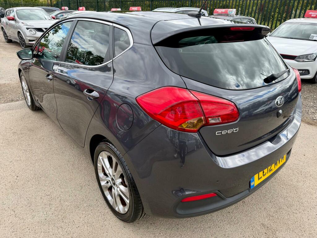 Kia Ceed 4  #4