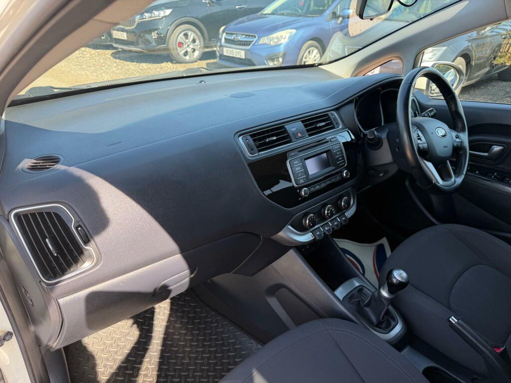 Kia RIO 1.25 Sr7 Hatchback Euro 6 84 Bh White #24