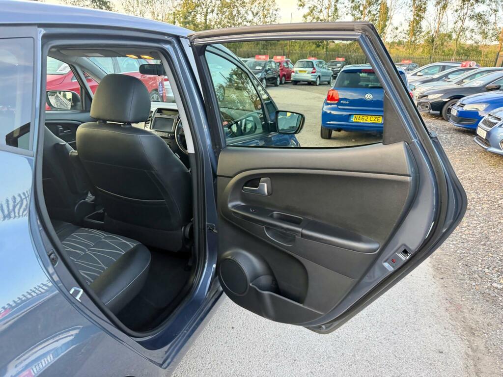 Kia Venga 1.6 3 Mpv Euro 6 S S 123 Bhp Red #36