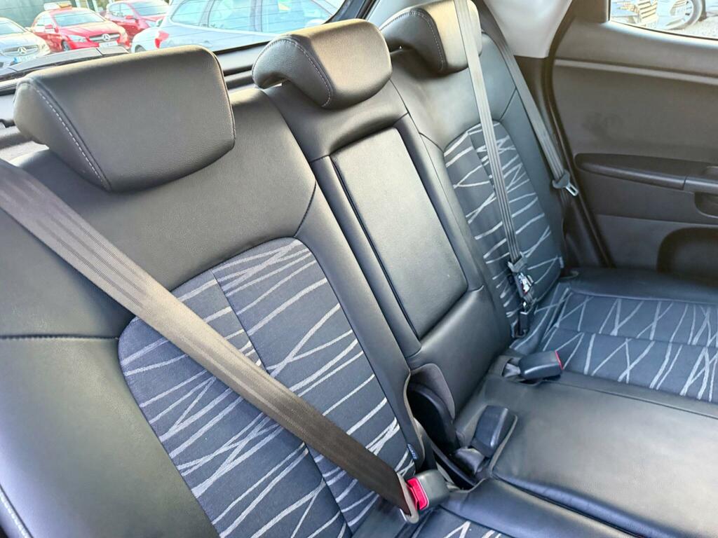 Kia Venga 1.6 3 Mpv Euro 6 S S 123 Bhp Red #30