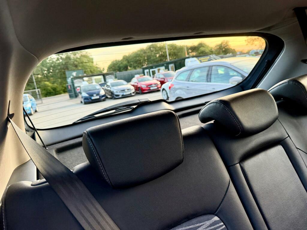 Kia Venga 1.6 3 Mpv Euro 6 S S 123 Bhp Red #66