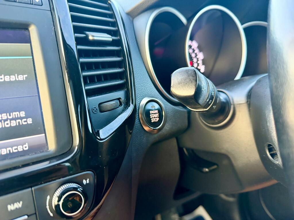 Kia Venga 1.6 3 Mpv Euro 6 S S 123 Bhp Red #67