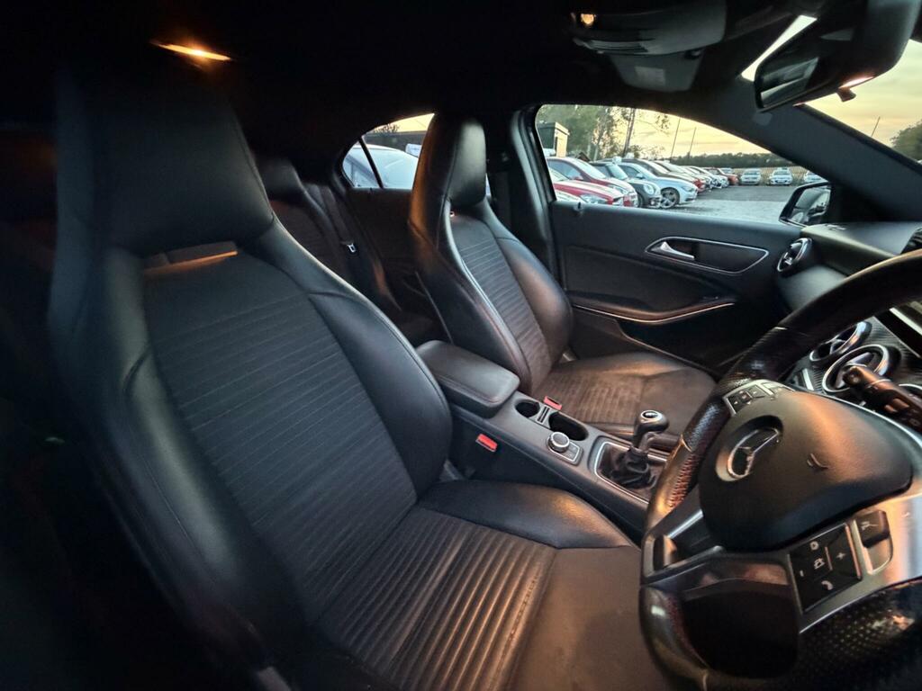 Mercedes-Benz A Class 1.6 A180 Sport Premium Plus Euro 6 Ss Black #26