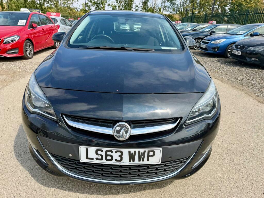 Vauxhall Astra Sri Black #3