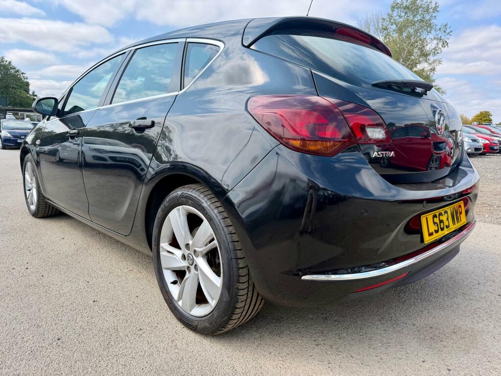 Vauxhall Astra 2.0 Turbo Cdti, Sports Tourer, 5Dr, Ma Black #13