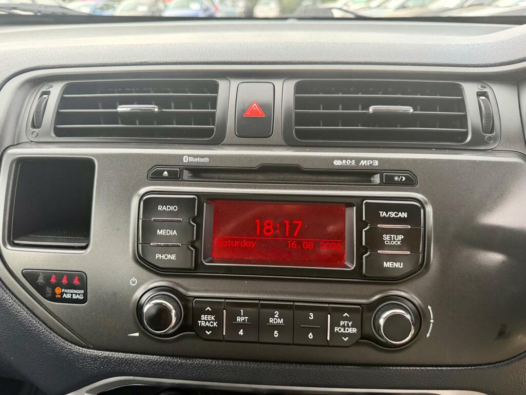 Kia RIO 1.25 1 - Motd To January 2027 35 Road Tax Low Silver #43