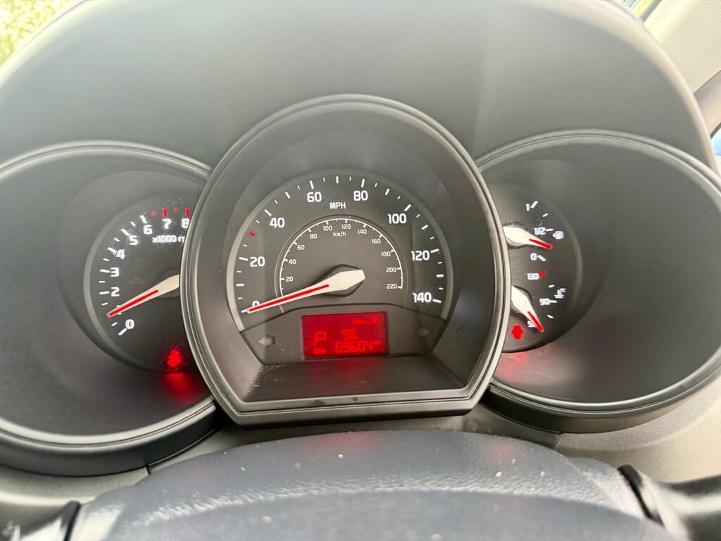 Kia RIO 1.25 1 - Motd To January 2027 35 Road Tax Low Silver #44