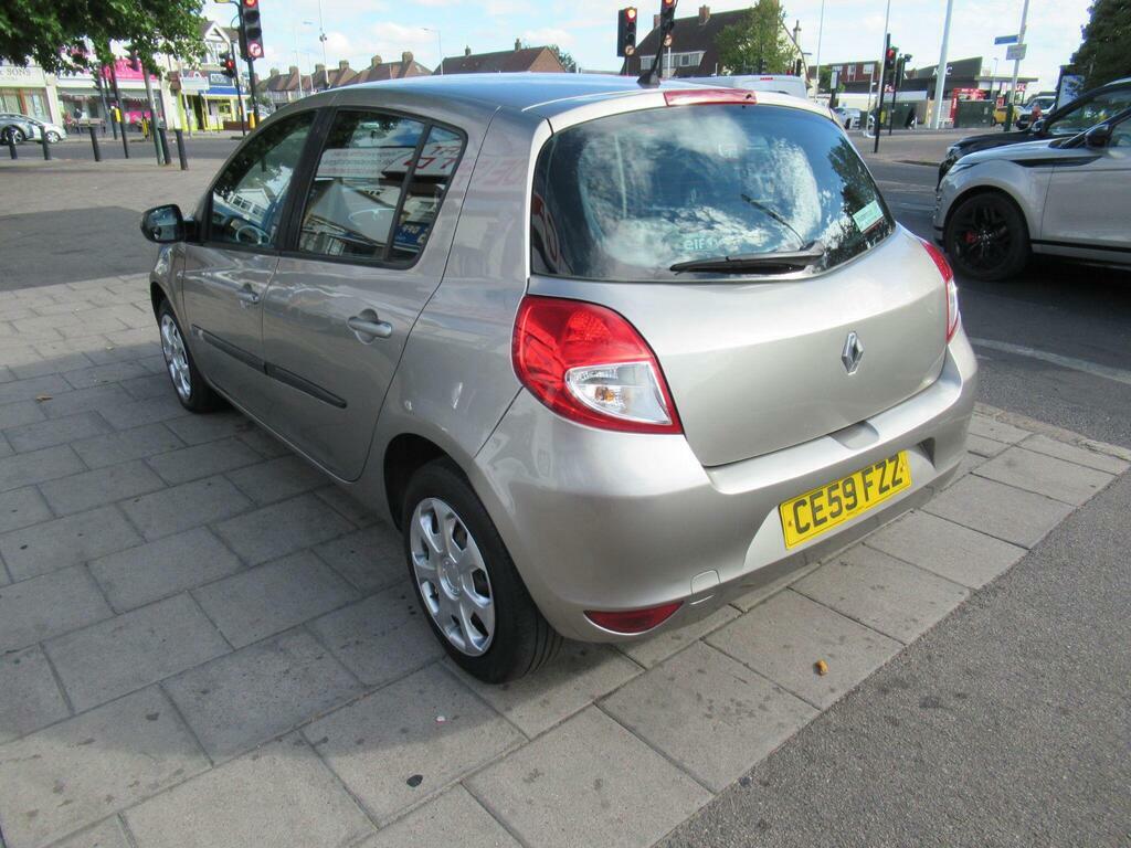 Renault Clio Estate 1.2 16V Dynamique Sport Tourer 200909 Black #9