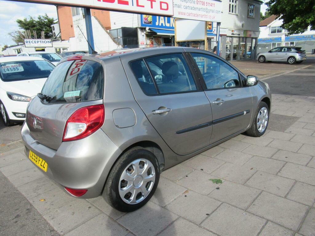 Renault Clio Estate 1.2 16V Dynamique Sport Tourer 200909 Black #13
