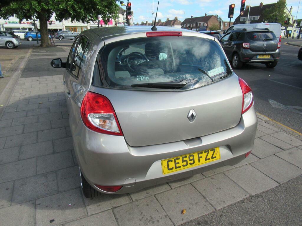 Renault Clio Estate 1.2 16V Dynamique Sport Tourer 200909 Black #10