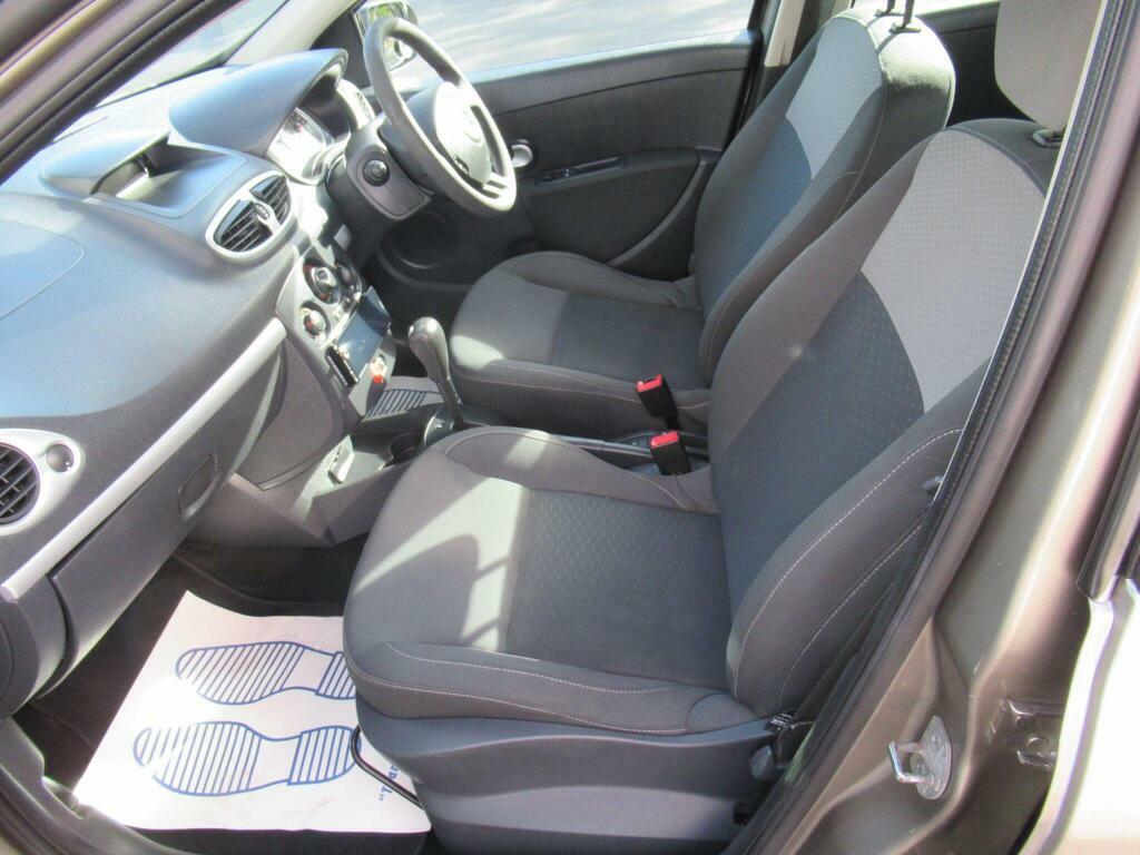 Renault Clio Estate 1.2 16V Dynamique Sport Tourer 200909 Black #33
