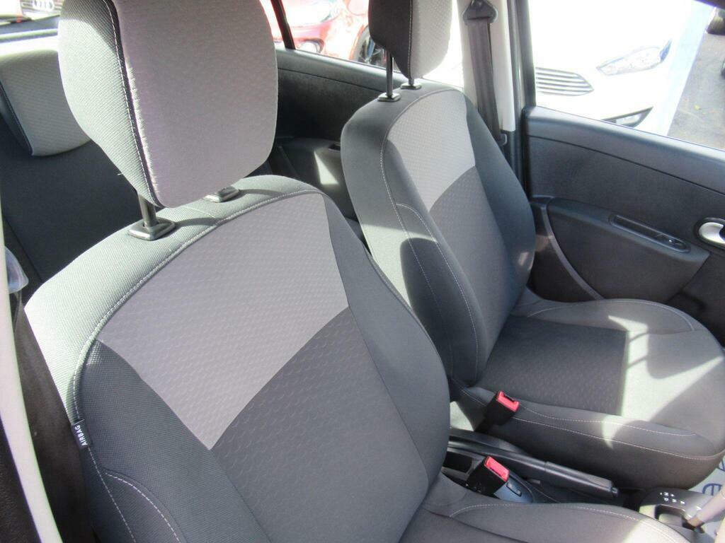 Renault Clio Estate 1.2 16V Dynamique Sport Tourer 200909 Black #16
