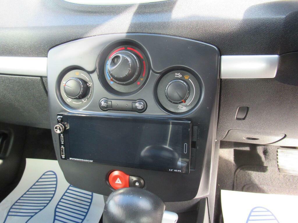 Renault Clio Estate 1.2 16V Dynamique Sport Tourer 200909 Black #24