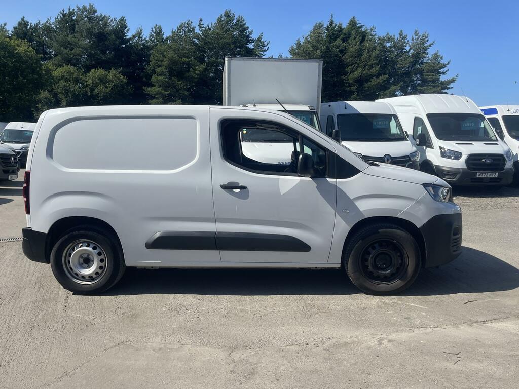 Peugeot E-Partner 800 50Kwh Professional Premium Standard Panel Va White #3